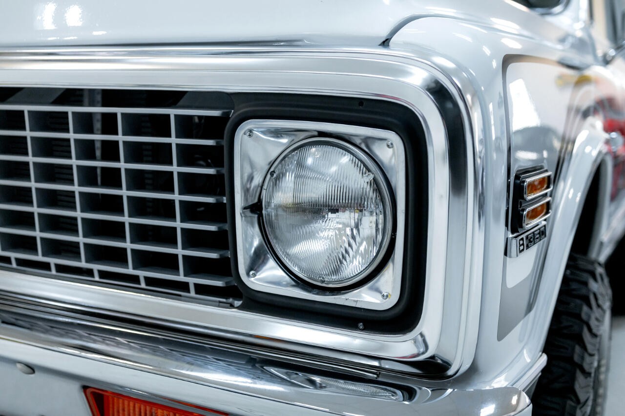 Chevrolet-K5-Blazer-1972-SUV-11