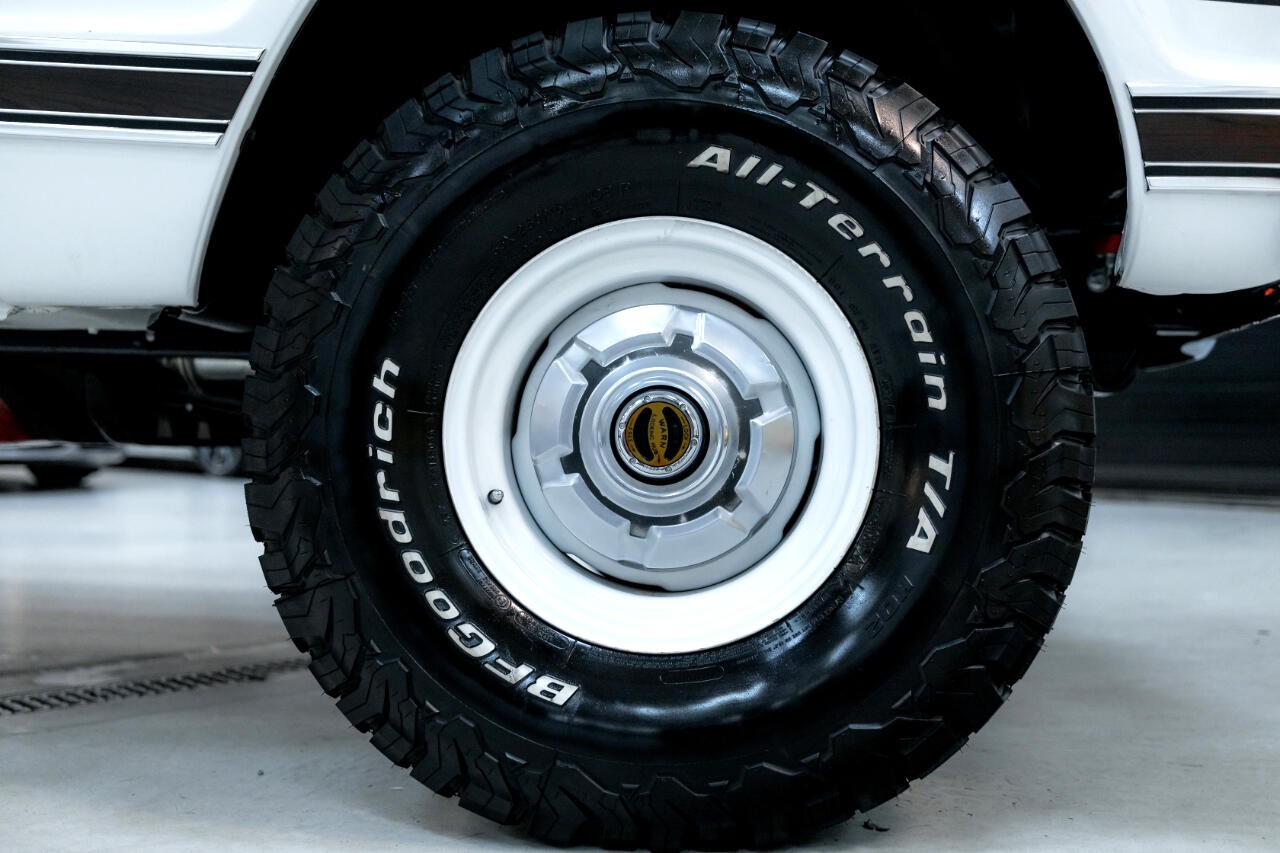 Chevrolet-K5-Blazer-1972-SUV-35