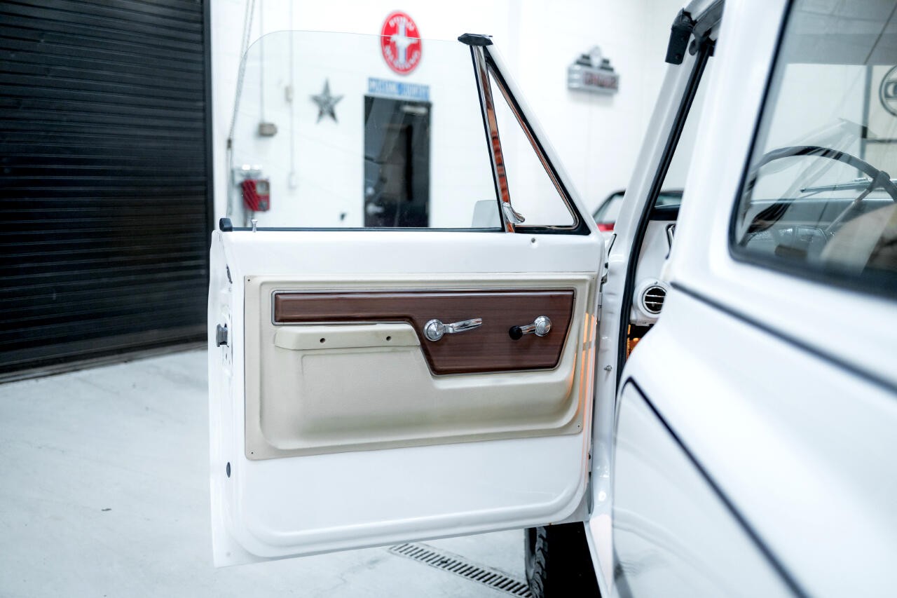 Chevrolet-K5-Blazer-1972-SUV-39