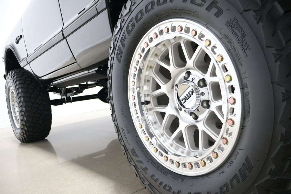 Chevrolet-K5-Blazer-ICONIC-BUILT-1972-SUV-15
