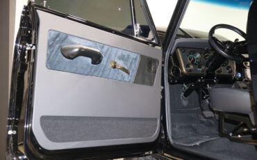 Chevrolet-K5-Blazer-ICONIC-BUILT-1972-SUV-19