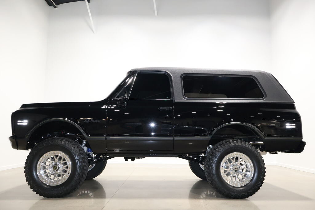 Chevrolet-K5-Blazer-ICONIC-BUILT-1972-SUV-4