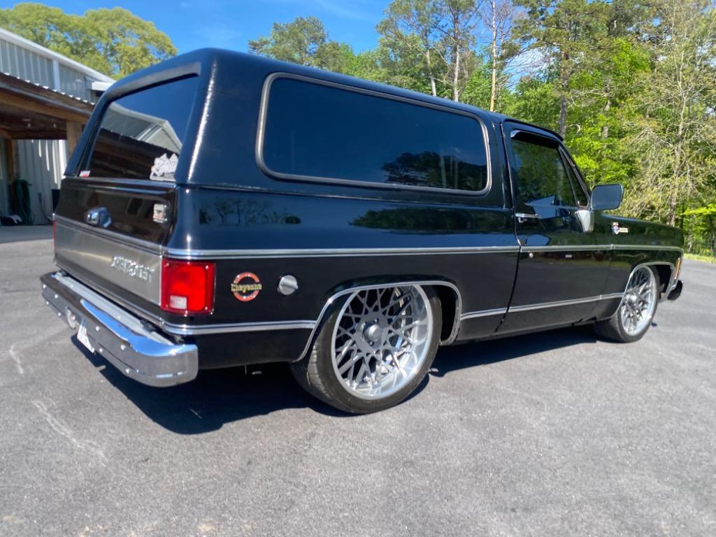 Chevrolet-K5-Blazer-LS-Resto-mod-pro-touring-1978-1