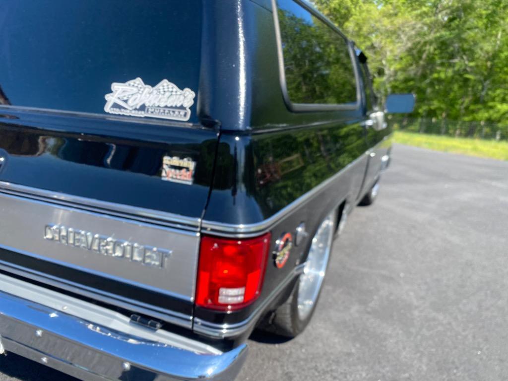 Chevrolet-K5-Blazer-LS-Resto-mod-pro-touring-1978-7