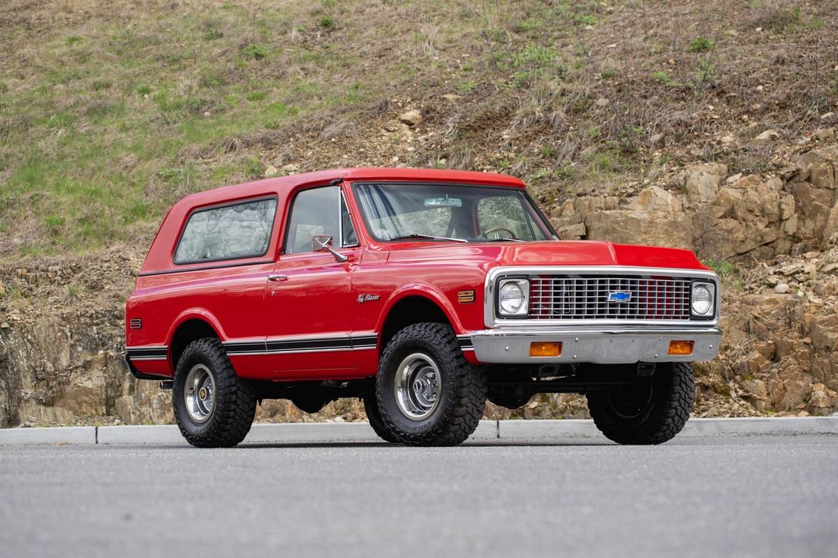 Chevrolet-K5-blazer-1971-red-4