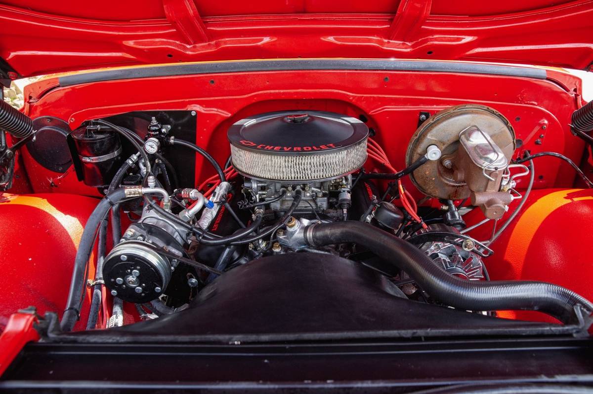 Chevrolet-K5-blazer-1971-red-9
