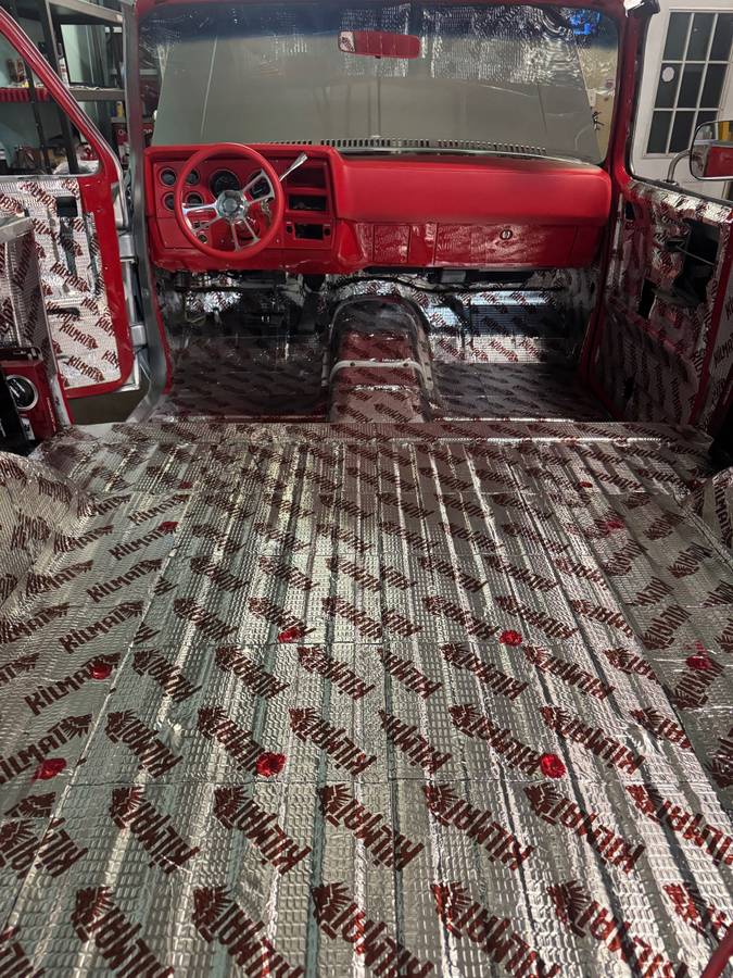 Chevrolet-K5-blazer-1974-silver-11