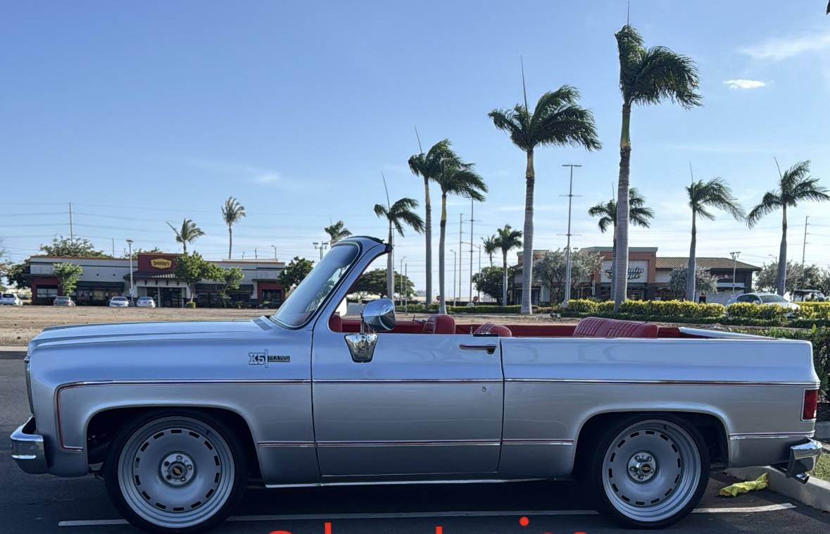 Chevrolet-K5-blazer-1974-silver