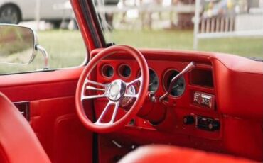 Chevrolet-K5-blazer-1974-silver-9