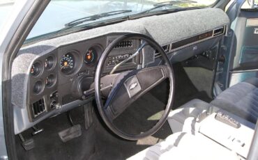 Chevrolet-K5-blazer-1977-silver-9