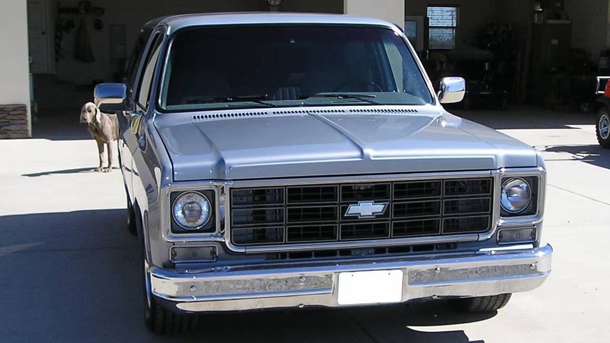 Chevrolet-K5-blazer-1977-silver