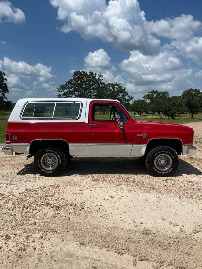 Chevrolet K5 blazer  1978 red