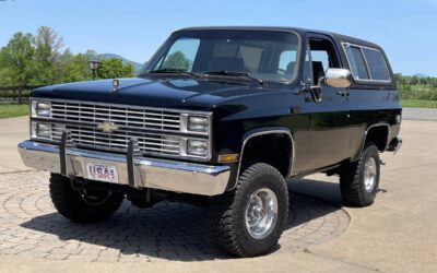 Chevrolet K5 blazer  1984 black