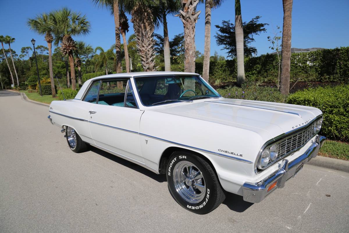 Chevrolet-Malibu-1964-white-2