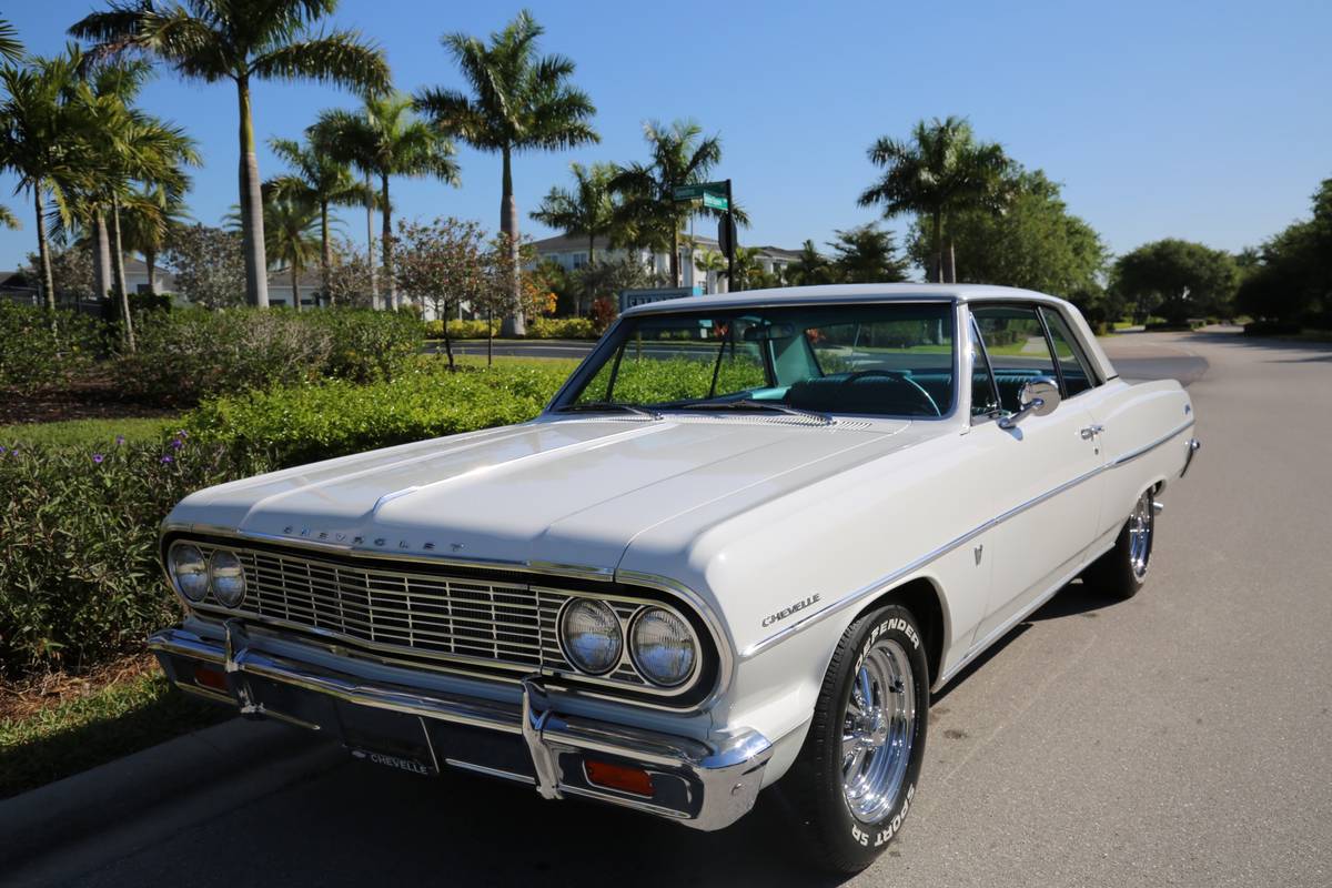 Chevrolet-Malibu-1964-white