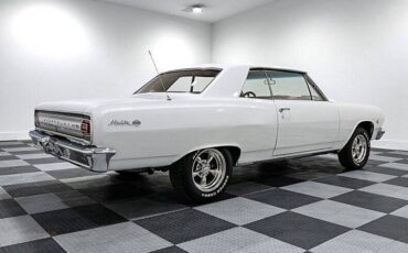 Chevrolet-Malibu-1965-white-4