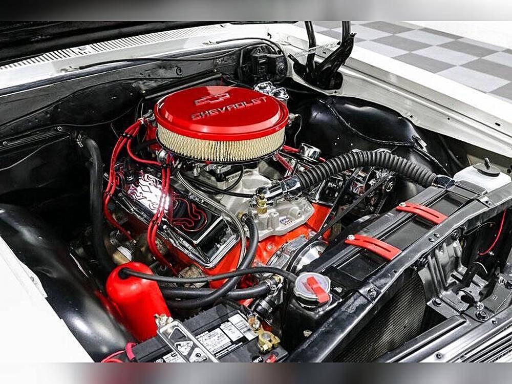 Chevrolet-Malibu-1965-white-6