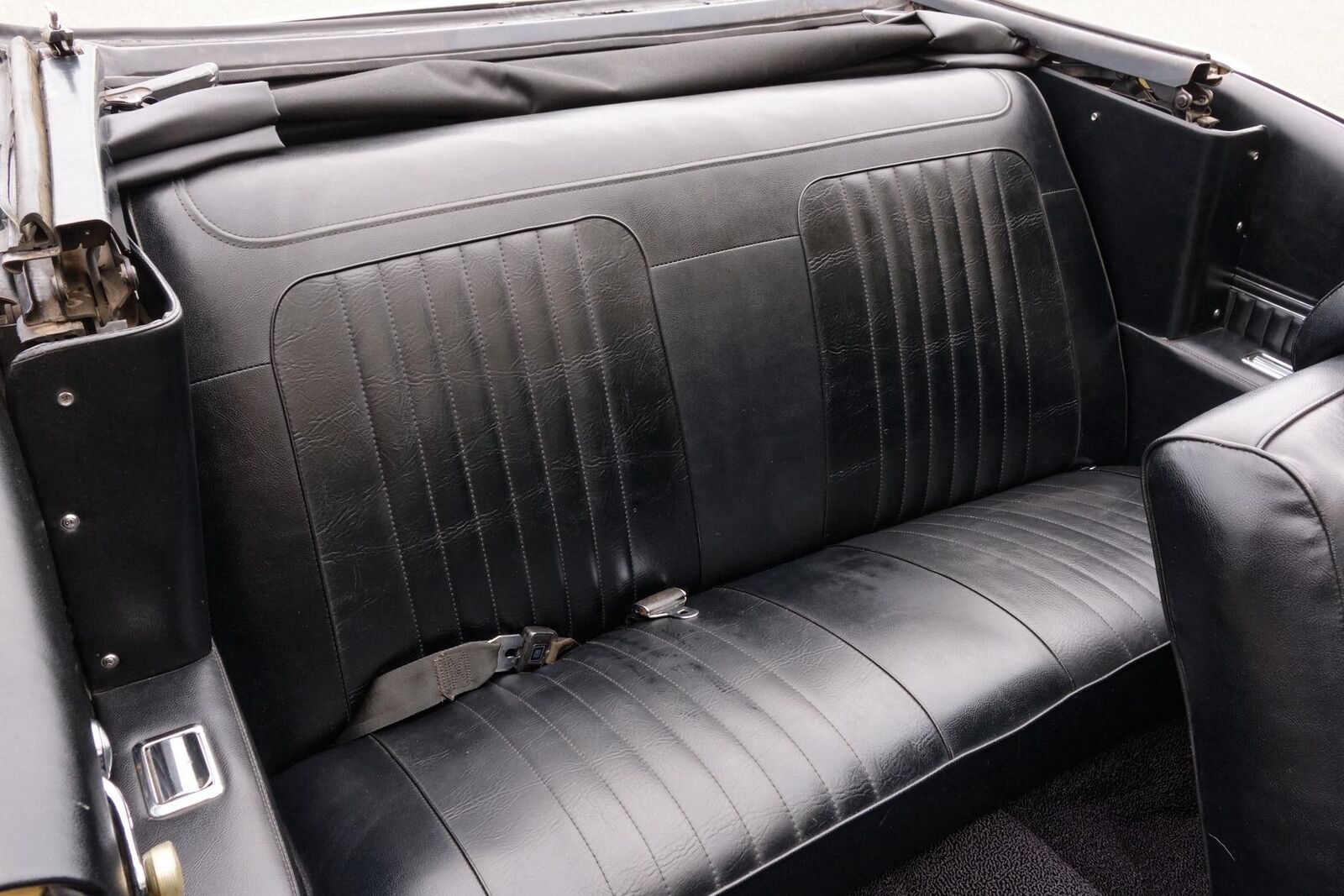 Chevrolet-Malibu-1972-2-Door-16