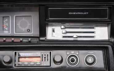 Chevrolet-Malibu-1972-2-Door-29