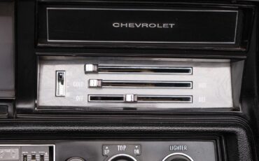 Chevrolet-Malibu-1972-2-Door-30