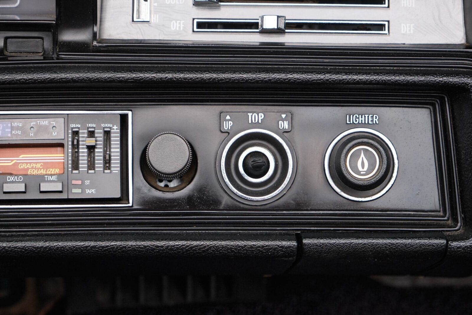 Chevrolet-Malibu-1972-2-Door-31