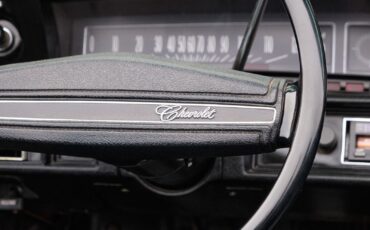 Chevrolet-Malibu-1972-2-Door-39