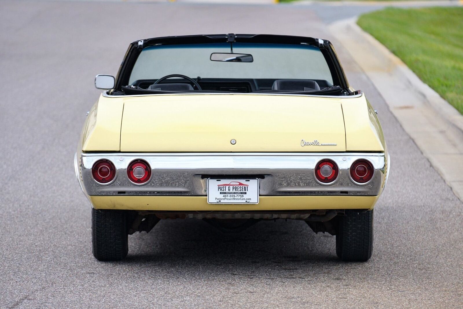 Chevrolet-Malibu-1972-2-Door-4