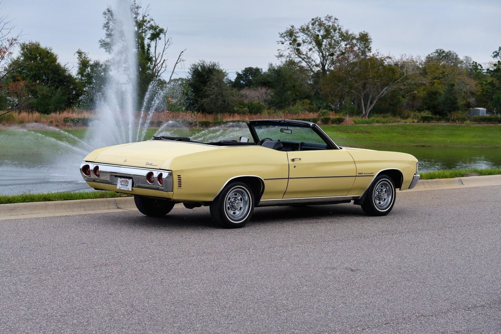 Chevrolet-Malibu-1972-2-Door-5