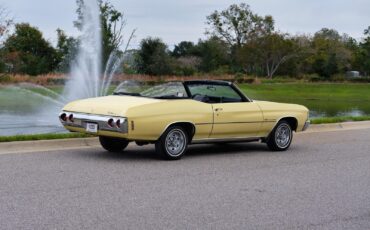 Chevrolet-Malibu-1972-2-Door-5