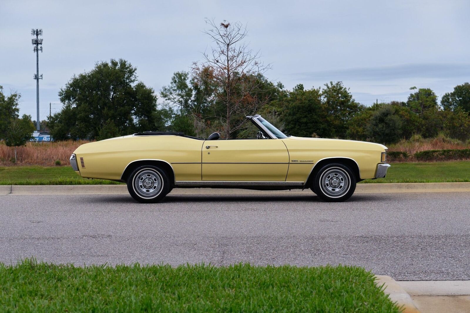 Chevrolet-Malibu-1972-2-Door-6