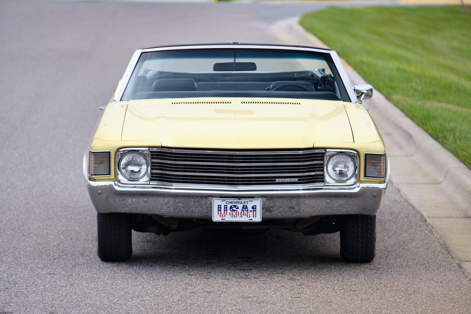 Chevrolet-Malibu-1972-2-Door-9