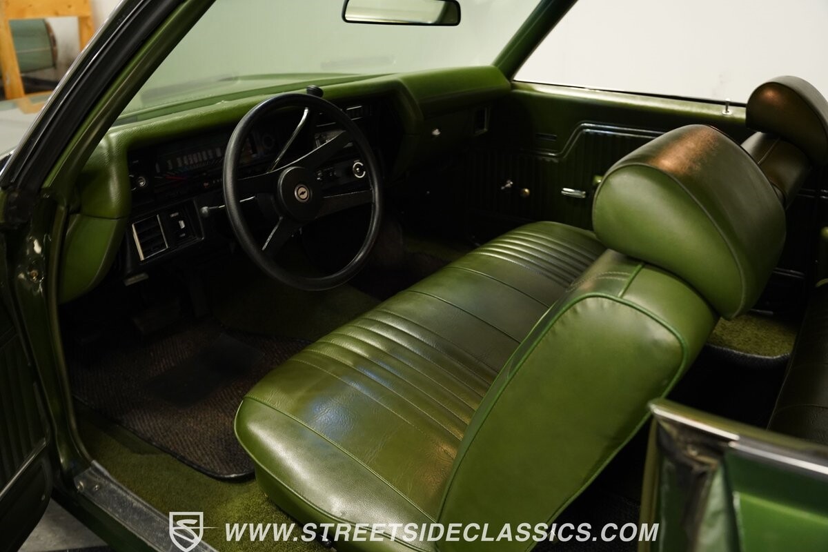 Chevrolet-Malibu-1972-Hardtop-2