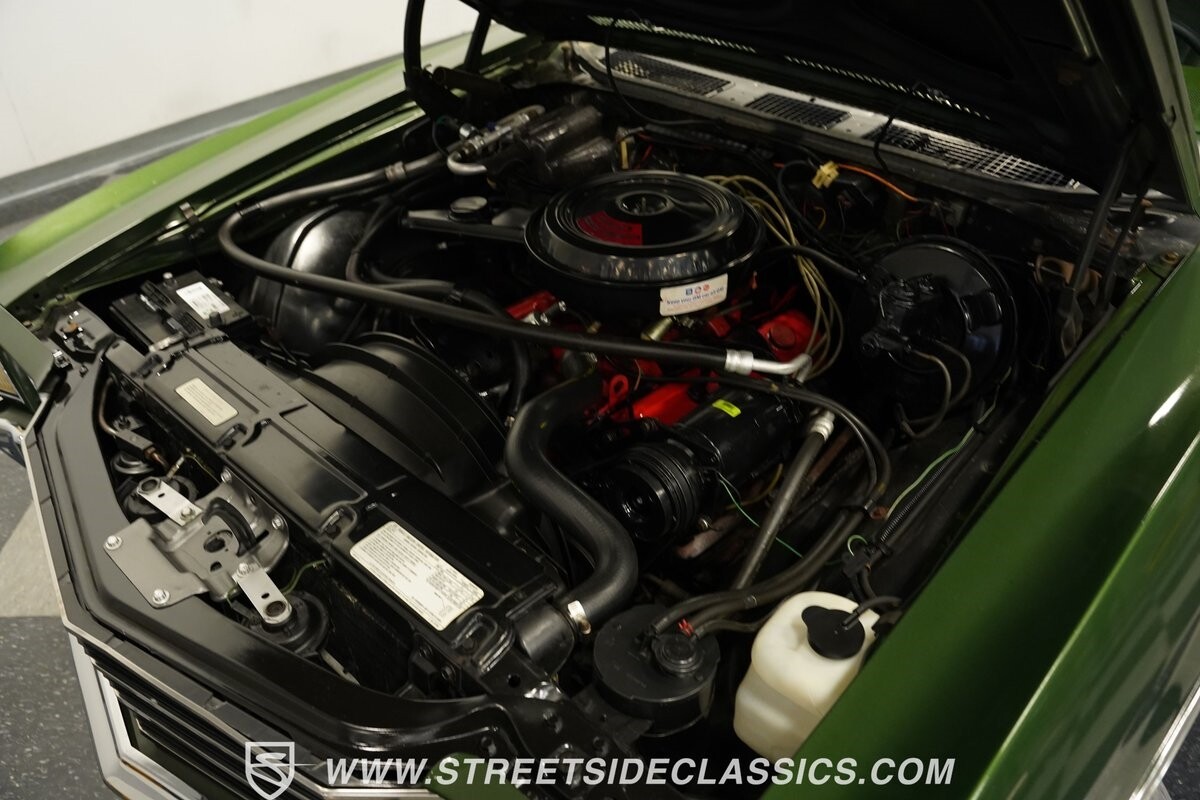 Chevrolet-Malibu-1972-Hardtop-26