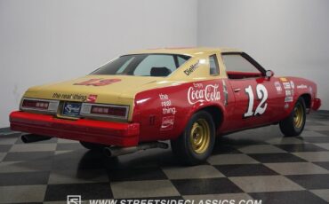 Chevrolet-Malibu-1977-Coupe-14
