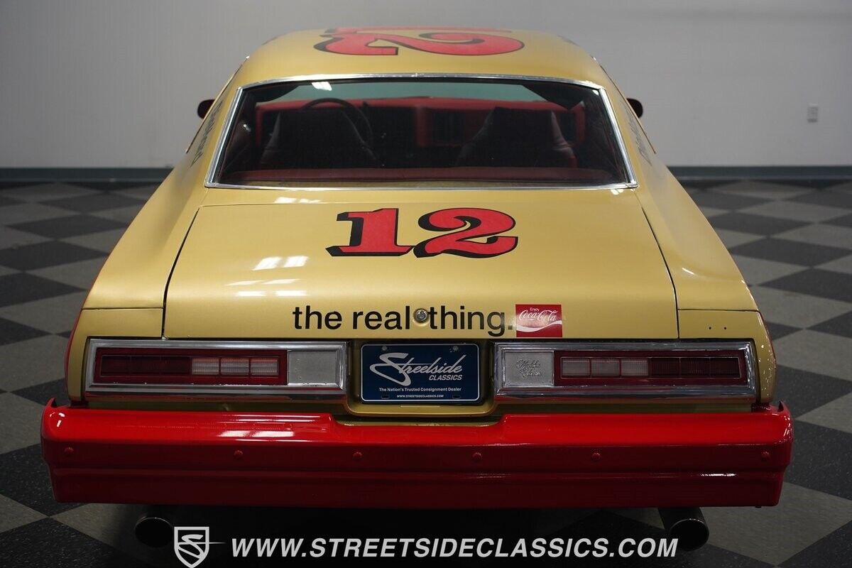 Chevrolet-Malibu-1977-Coupe-28