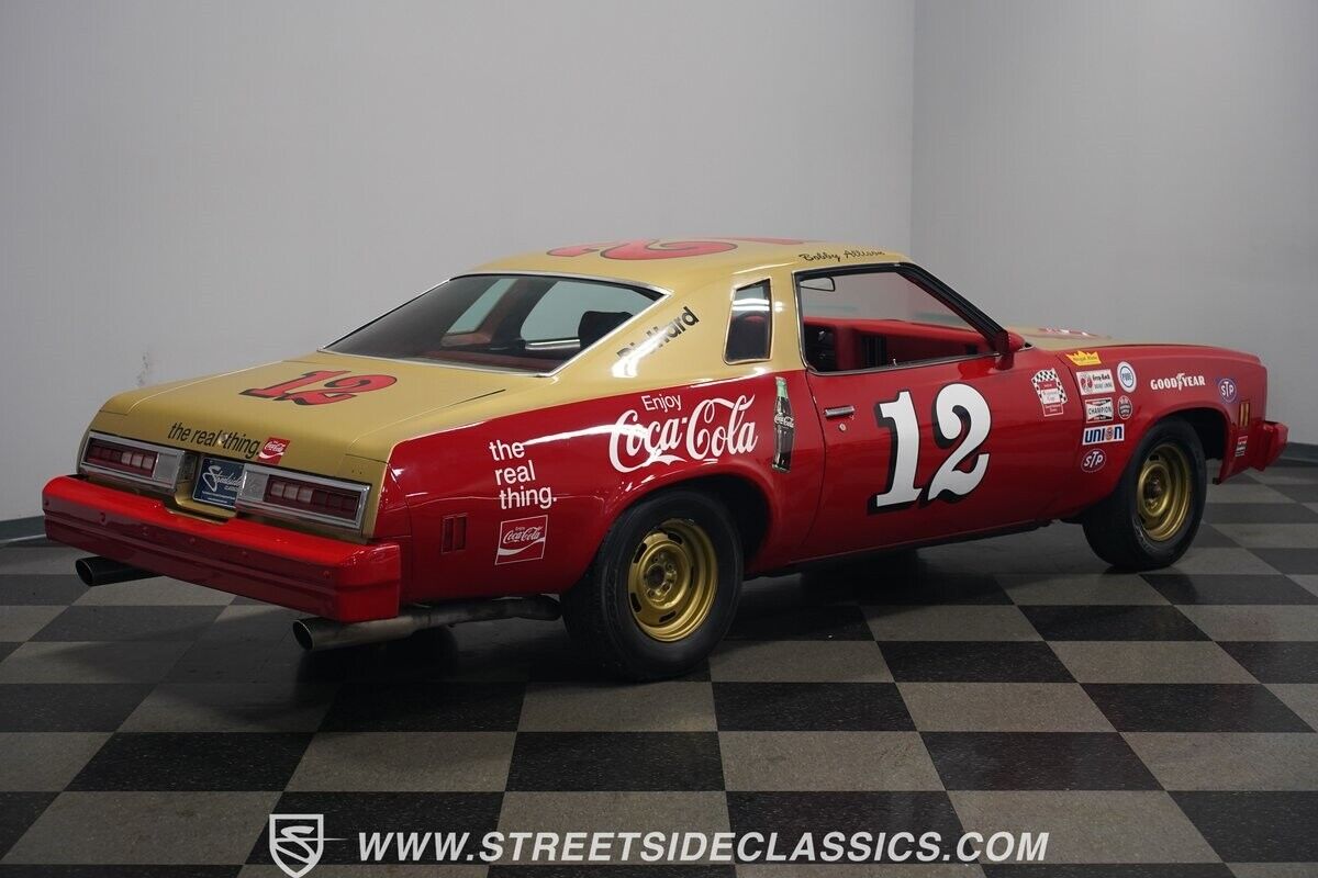 Chevrolet-Malibu-1977-Coupe-29