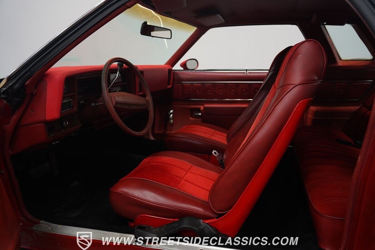 Chevrolet-Malibu-1977-Coupe-3