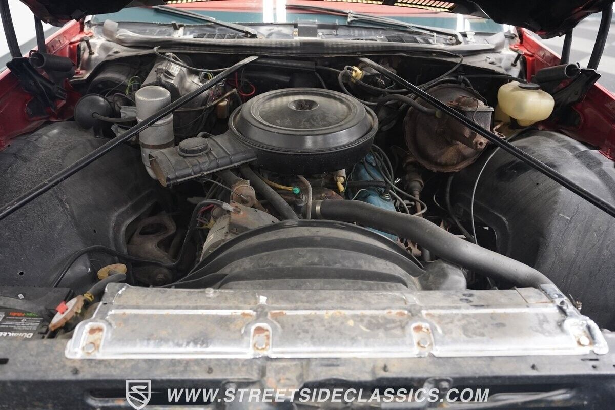 Chevrolet-Malibu-1977-Coupe-37