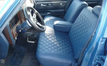 Chevrolet-Malibu-1982-Wagon-20