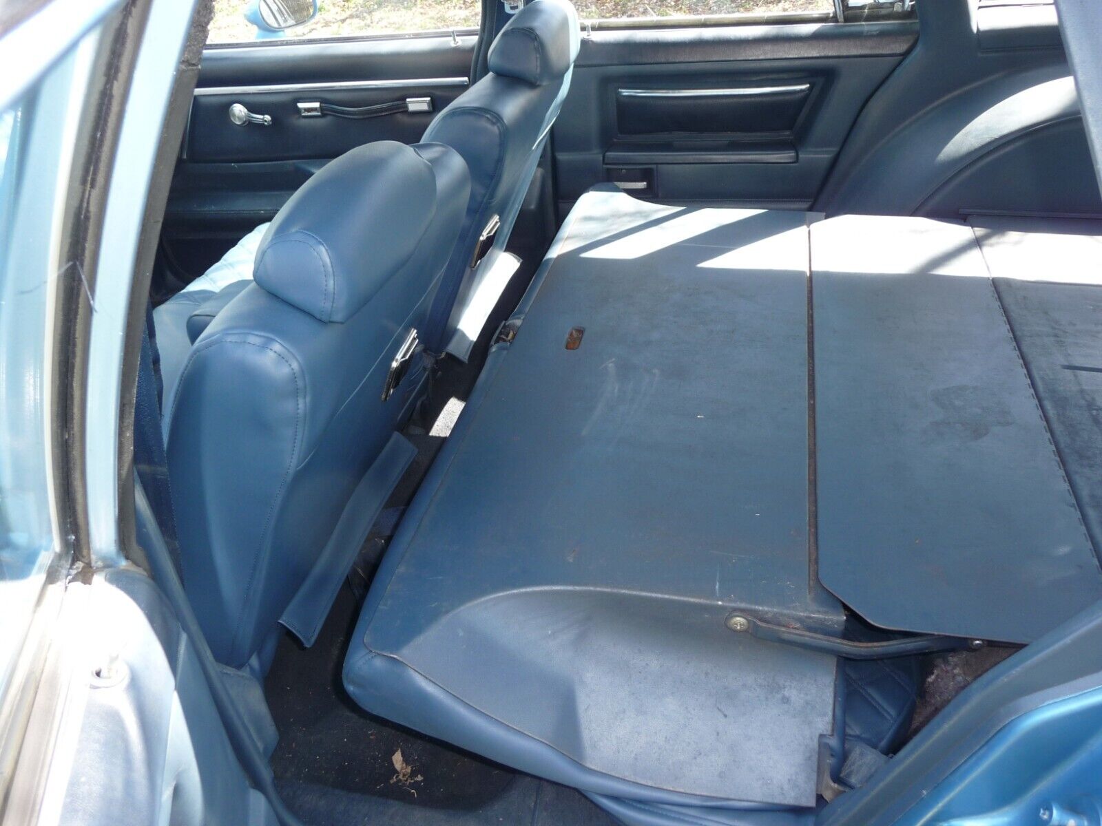 Chevrolet-Malibu-1982-Wagon-25