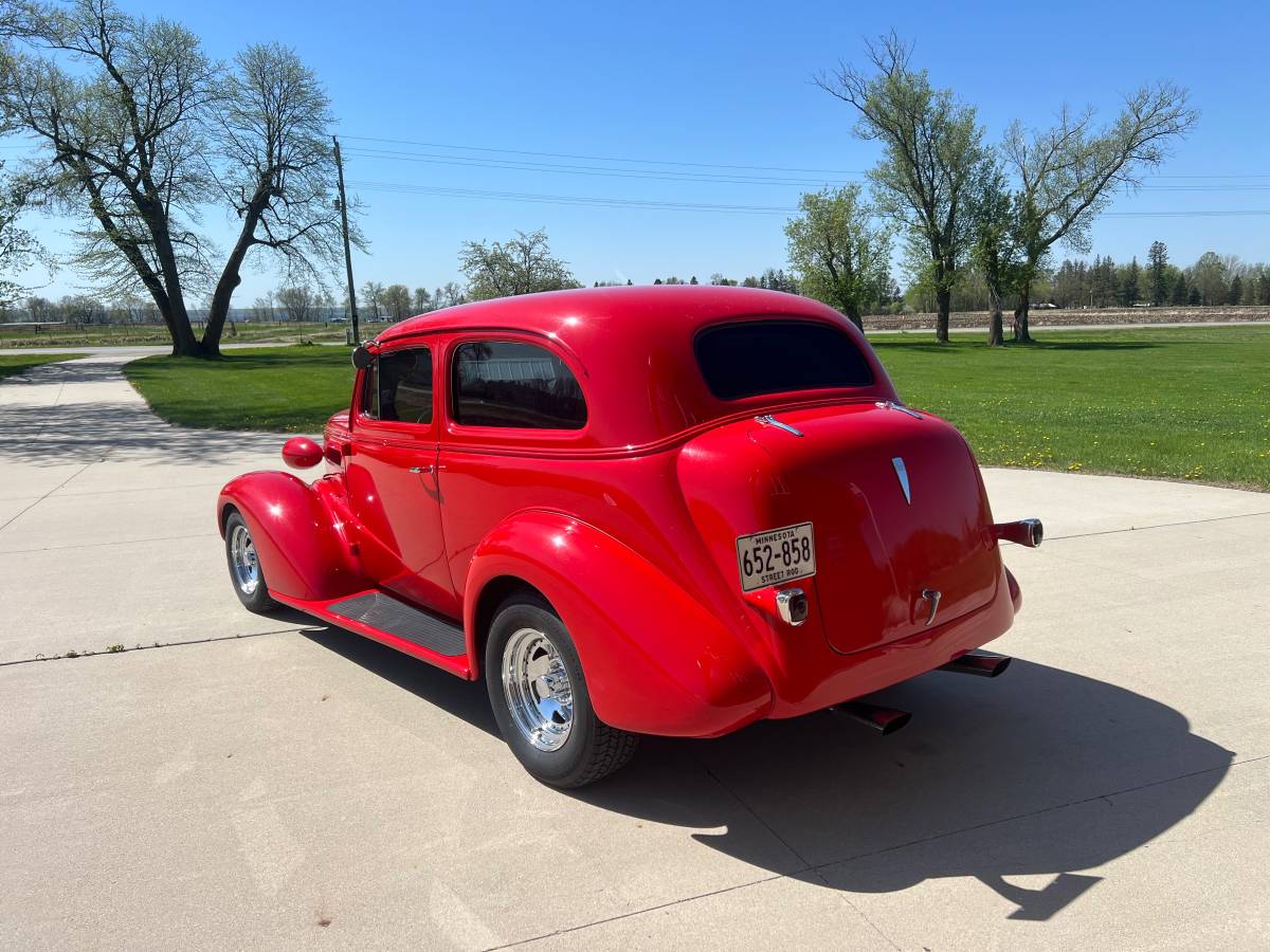 Chevrolet-Master-deluxe-1937-red-4