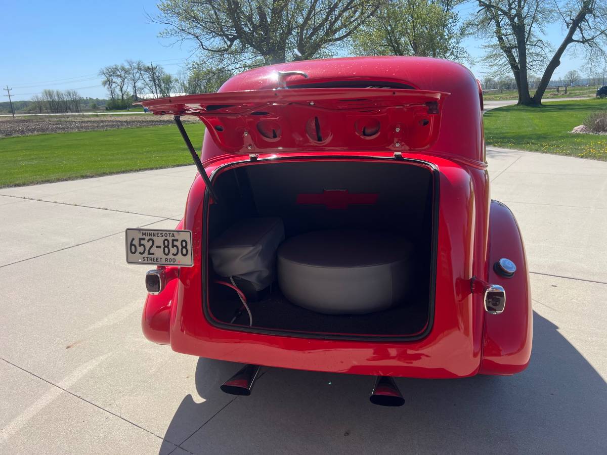 Chevrolet-Master-deluxe-1937-red-5