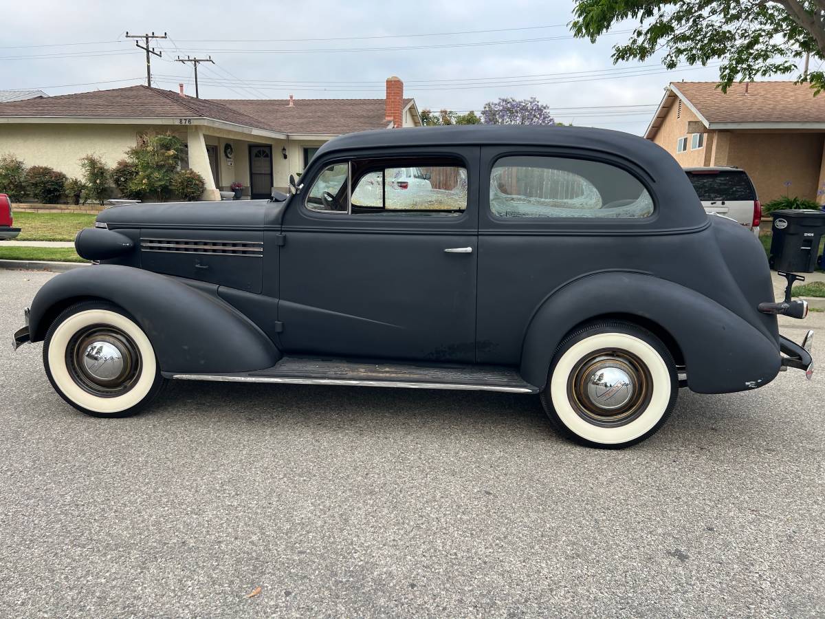 Chevrolet-Master-deluxe-1938-black-2