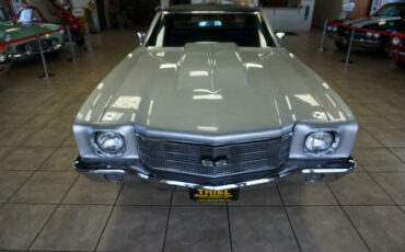 Chevrolet-Monte-Carlo-1970-Classic-Car-11