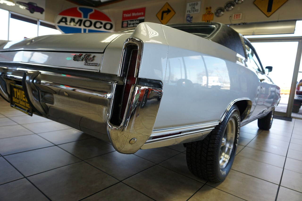 Chevrolet-Monte-Carlo-1970-Classic-Car-17