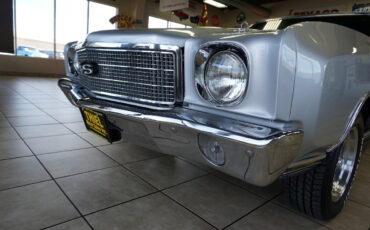 Chevrolet-Monte-Carlo-1970-Classic-Car-18