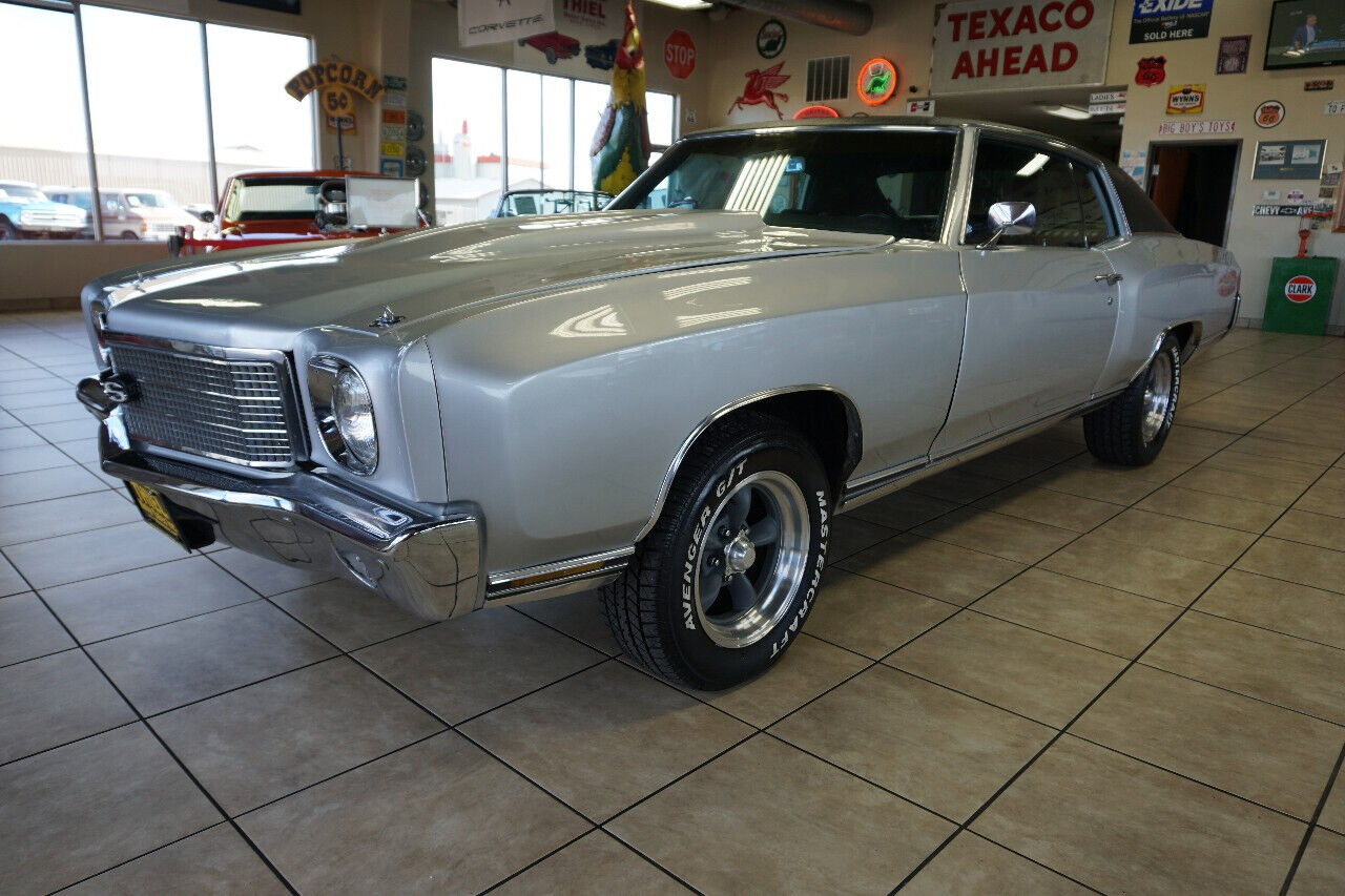 Chevrolet-Monte-Carlo-1970-Classic-Car-2