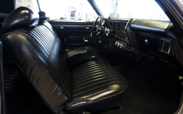 Chevrolet-Monte-Carlo-1970-Classic-Car-24
