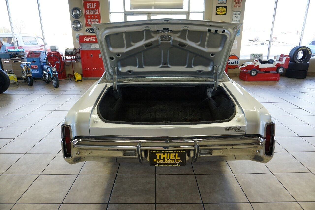Chevrolet-Monte-Carlo-1970-Classic-Car-29