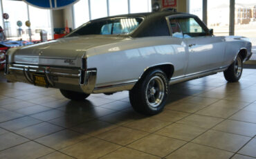 Chevrolet-Monte-Carlo-1970-Classic-Car-8